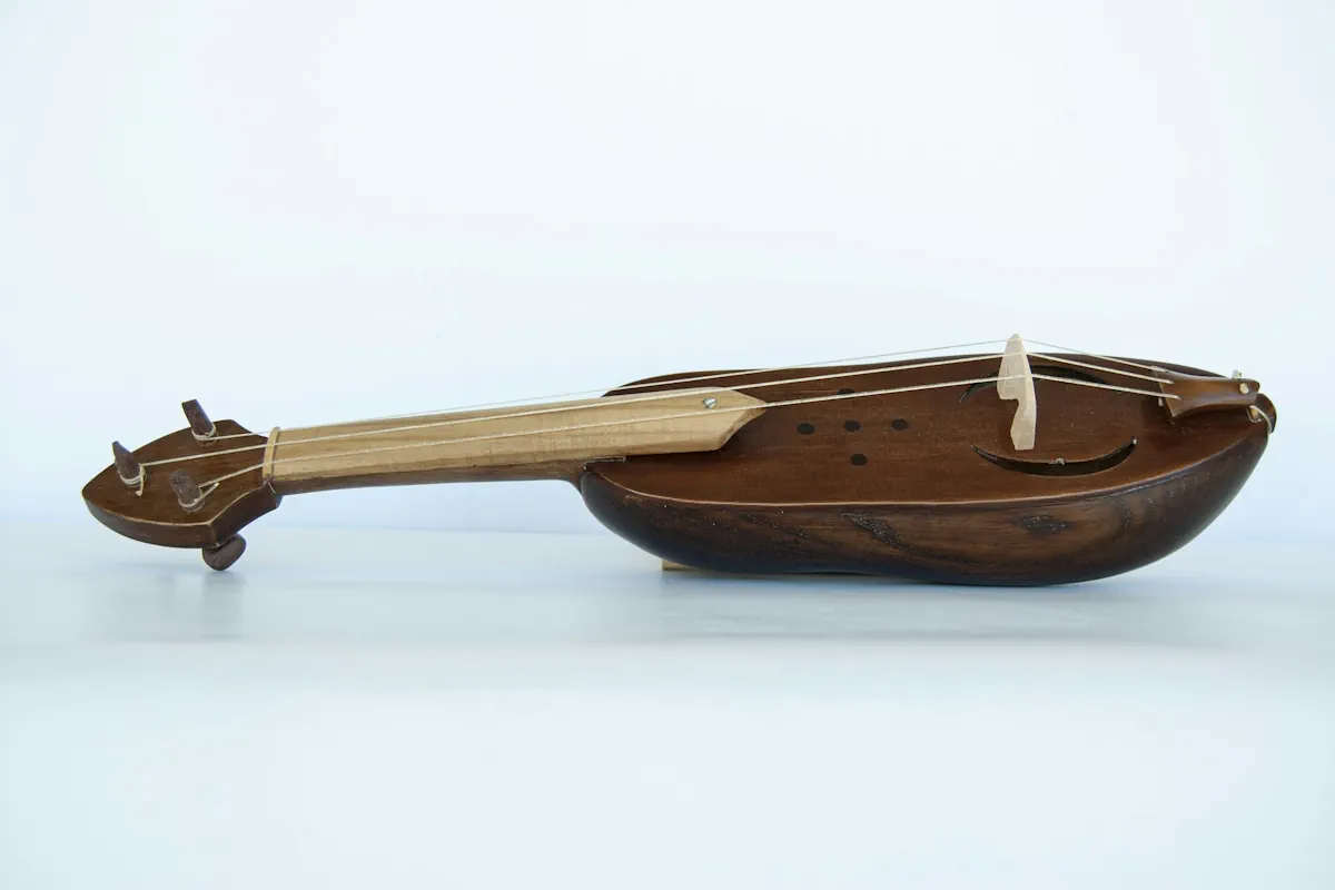 medeltida instrument rebec