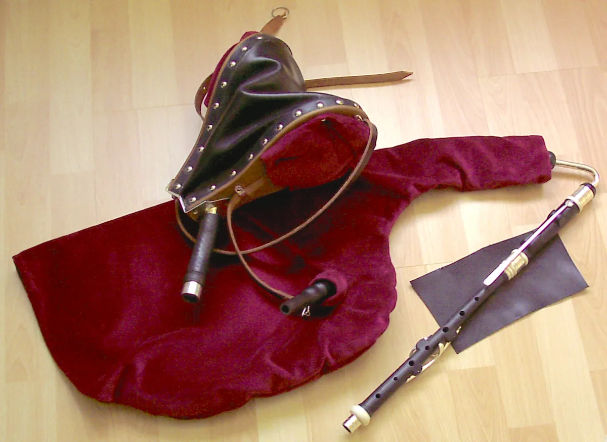 uilleann pipes